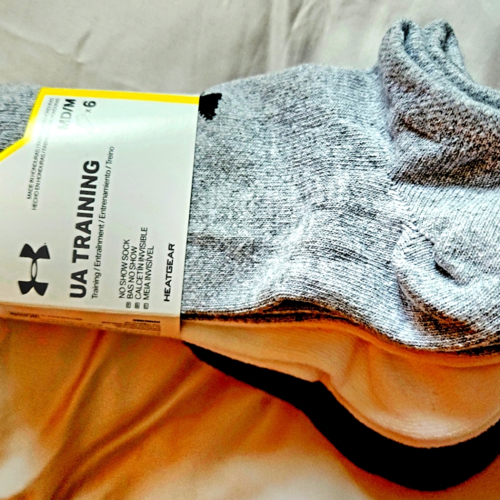 Under Armour Women's Essential Cotton No Show Liner Socks (6 Pack in 3 colors)
